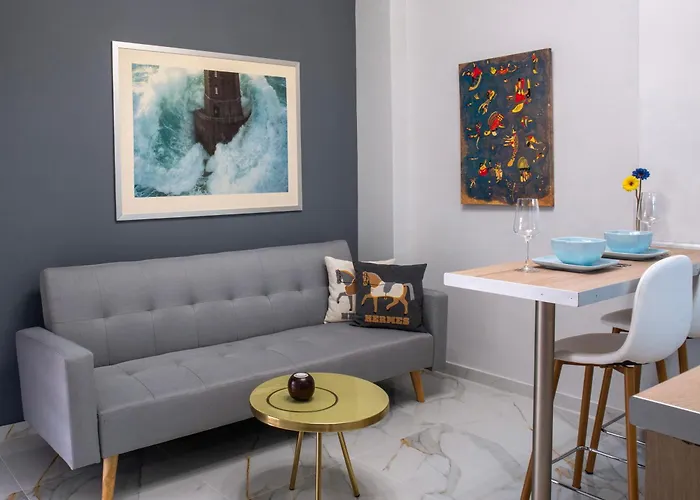 Gimispacesix - Smart Studio, Walkable Old Town Apartment *